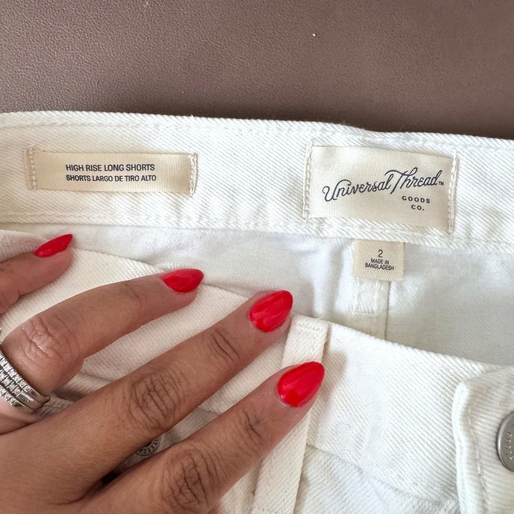 Universal Thread attributes brand